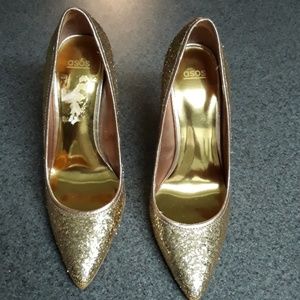 Gold sequin shoes